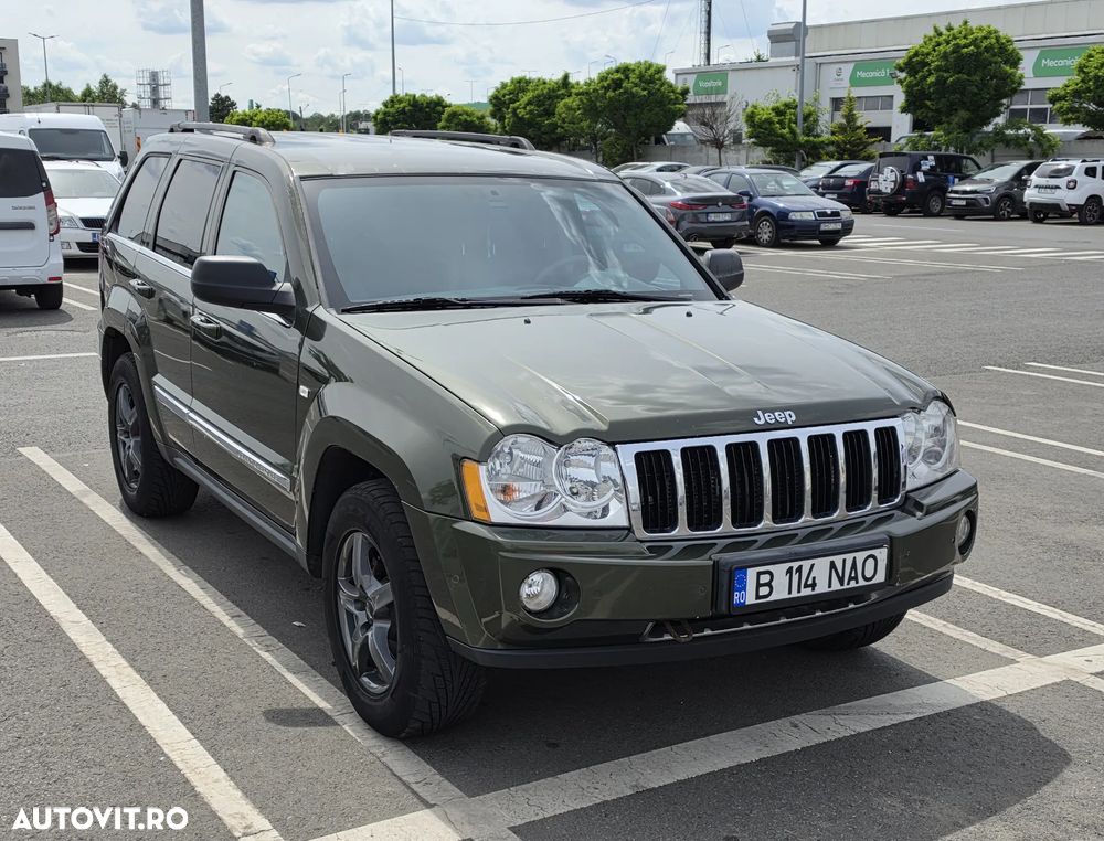Jeep Grand Cherokee - 10