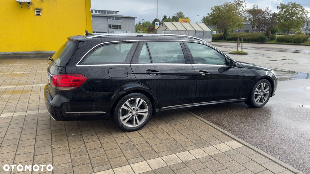 Mercedes-Benz Klasa E 220 CDI BlueEff Avantgarde - 3