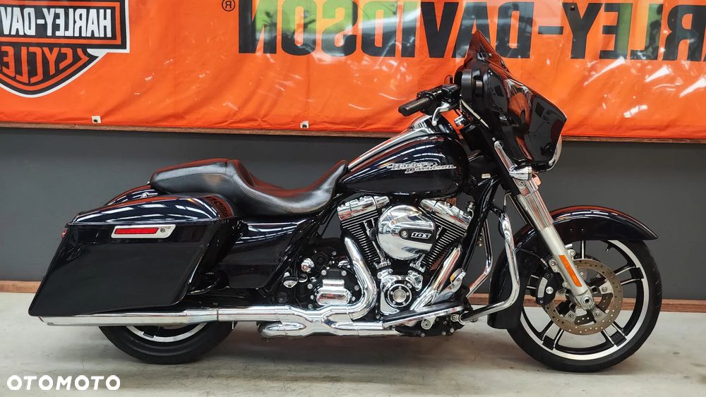 Harley-Davidson Touring Street Glide - 6