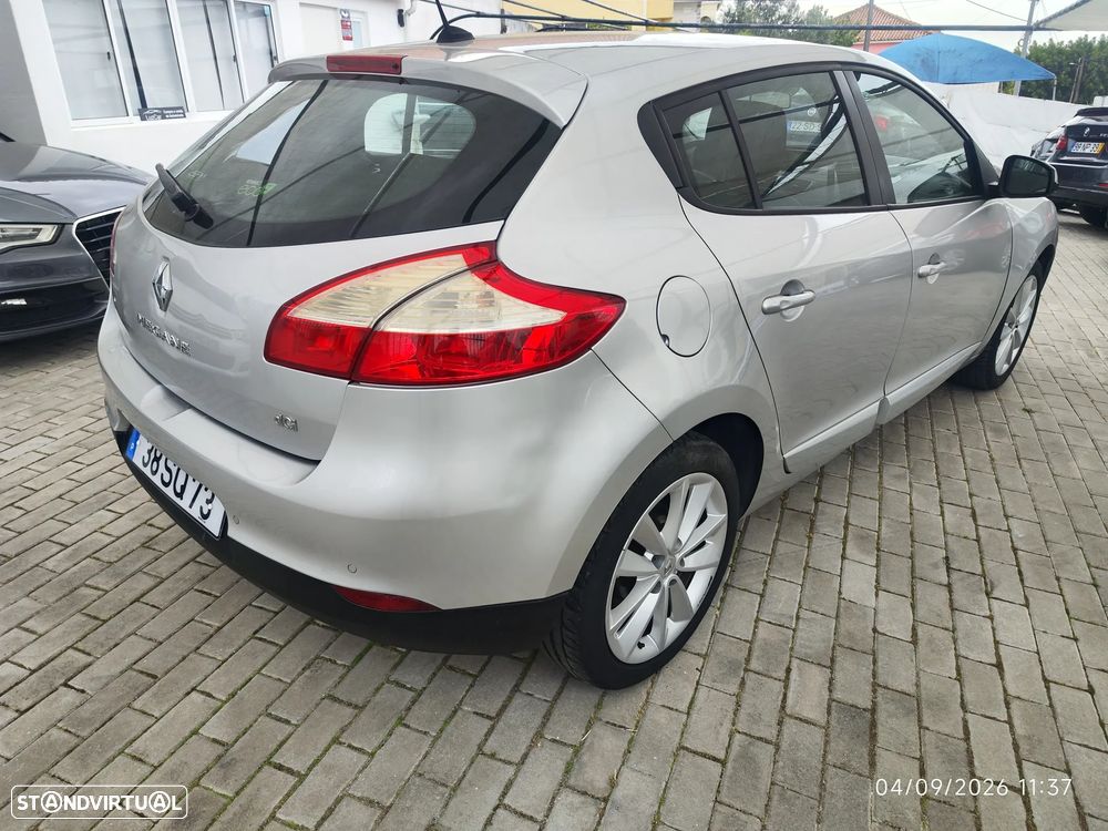 Renault Mégane 1.5 dCi Dynamique - 6