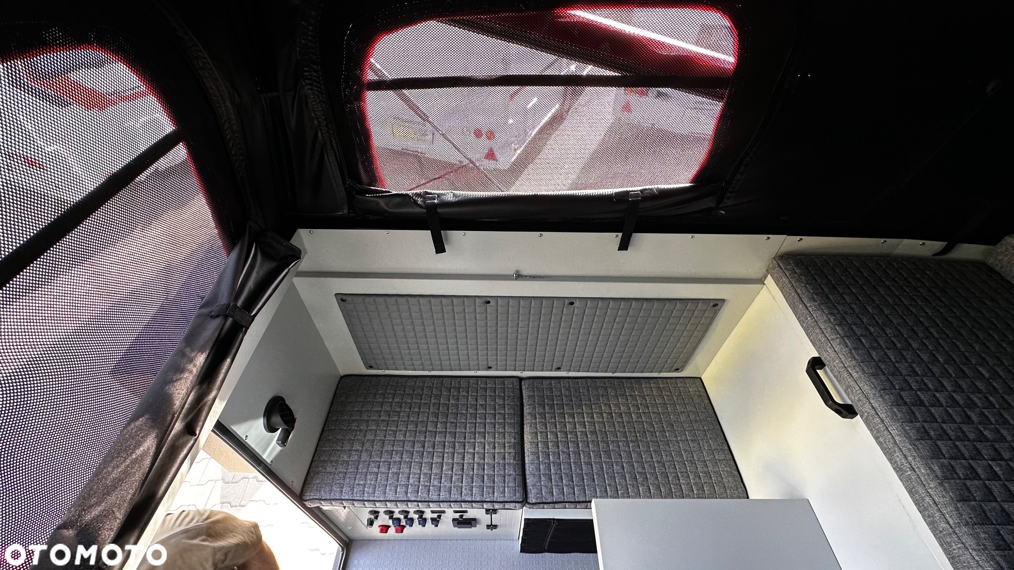 Inny Kapsuła Decamp model S zabudowa kempingowa pick-up - 23