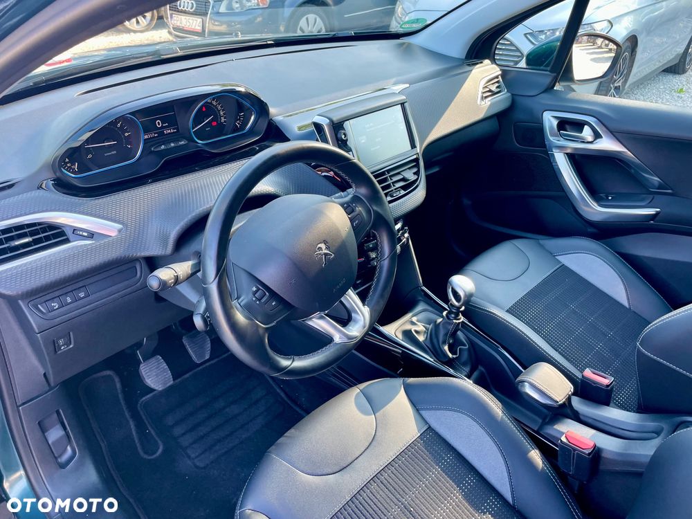 Peugeot 2008 PureTech 130 GPF Stop&Start Allure - 5