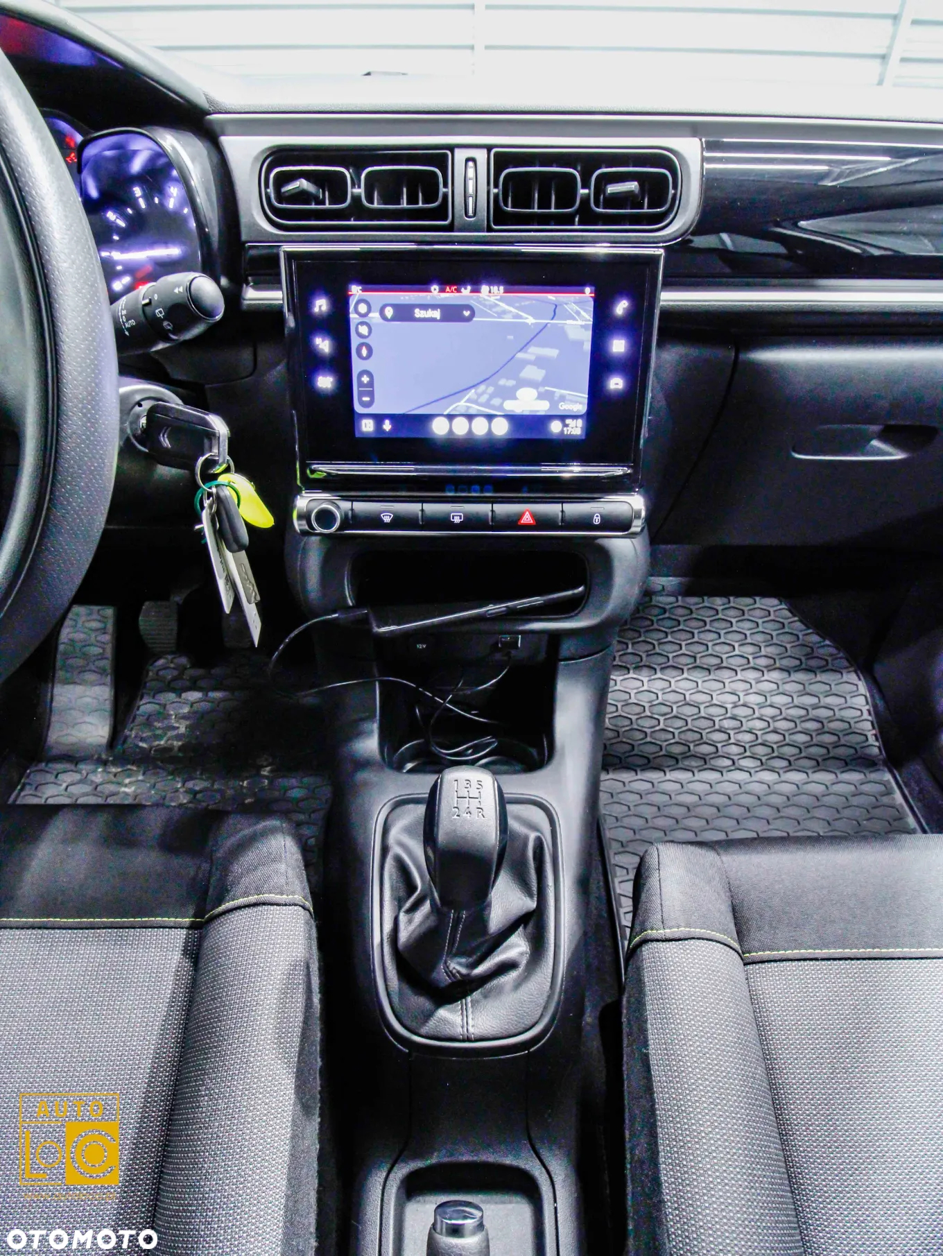 Citroën C3 1.2 PureTech Shine - 16