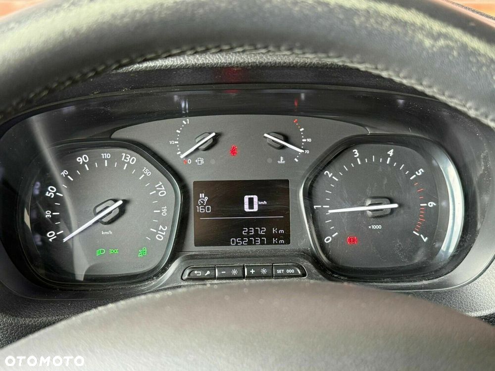 Opel Vivaro nr 408 2.0 145KM Extra Long - 13