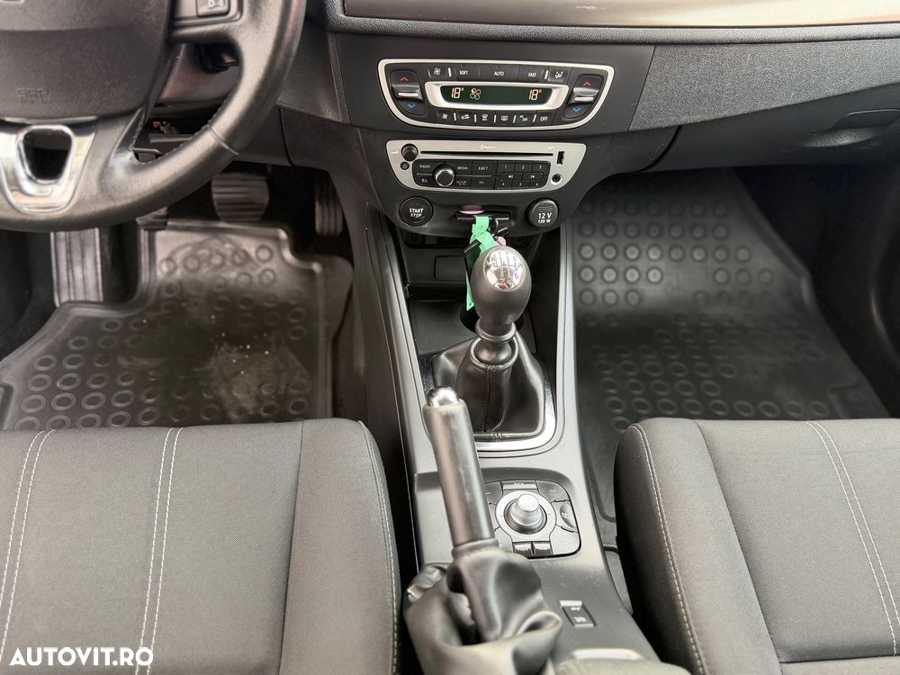 Renault Megane III 1.5 dCi Color Edition - 10
