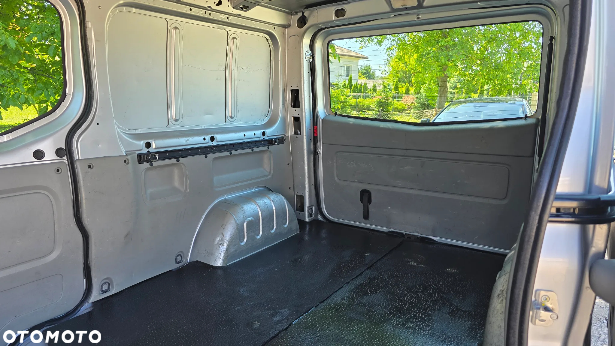 Renault Trafic 2.0 dCi 115 Combi L2H1 - 5