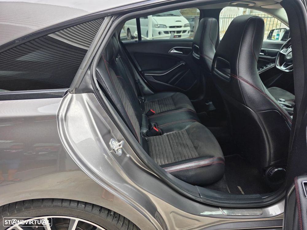 Mercedes-Benz CLA 200 CDI AMG Line Aut. — fotografia 37