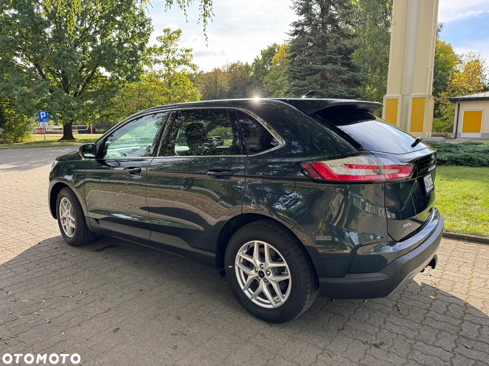 Ford Edge - 8
