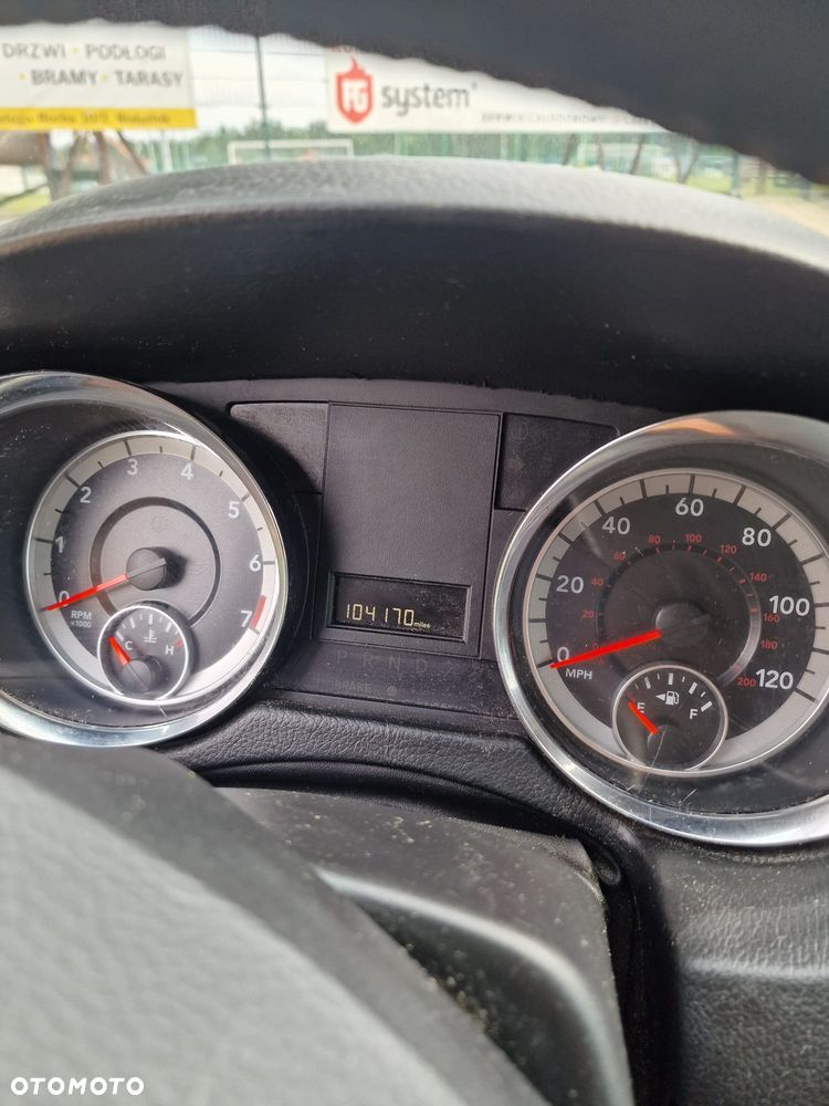 Dodge Grand Caravan 3.6 R/T - 11