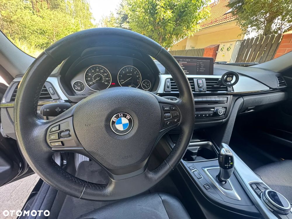 BMW Seria 3 328i - 11