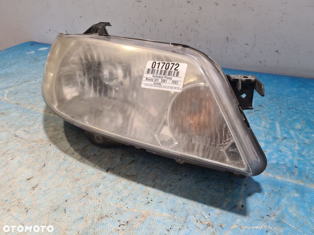 MAZDA 323 REFLEKTOR PRAWY MAZDA - 2