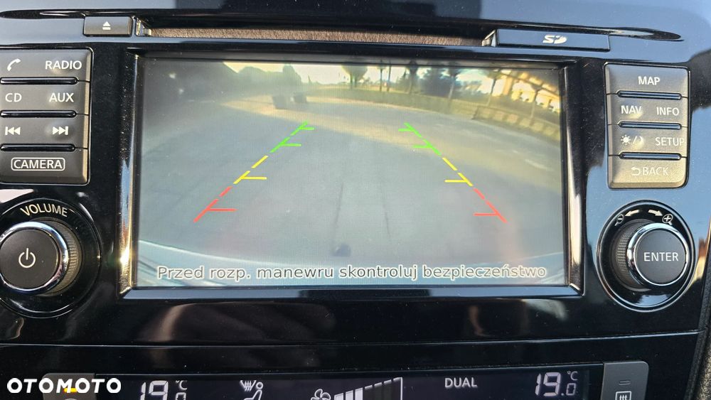 Nissan Qashqai 1.6 dCi Xtronic TEKNA+ - 31