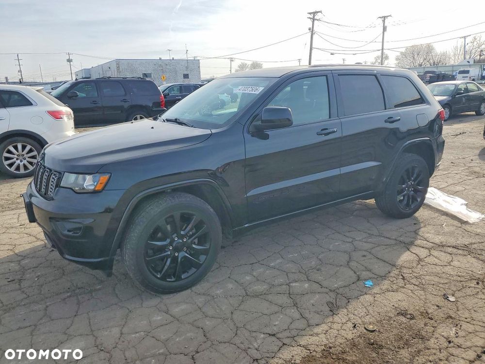 Jeep Grand Cherokee - 1
