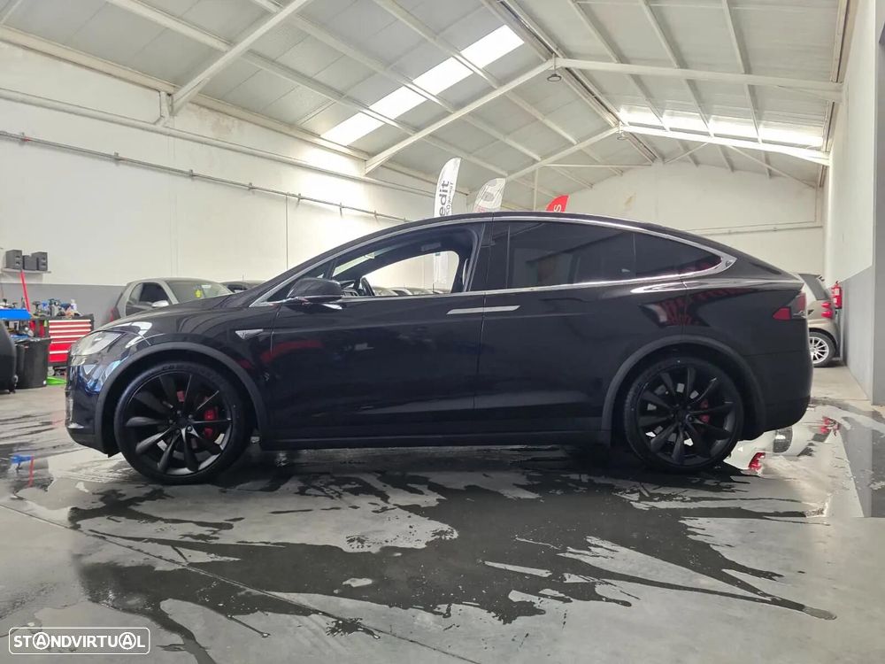 Tesla Model X P100D - 8