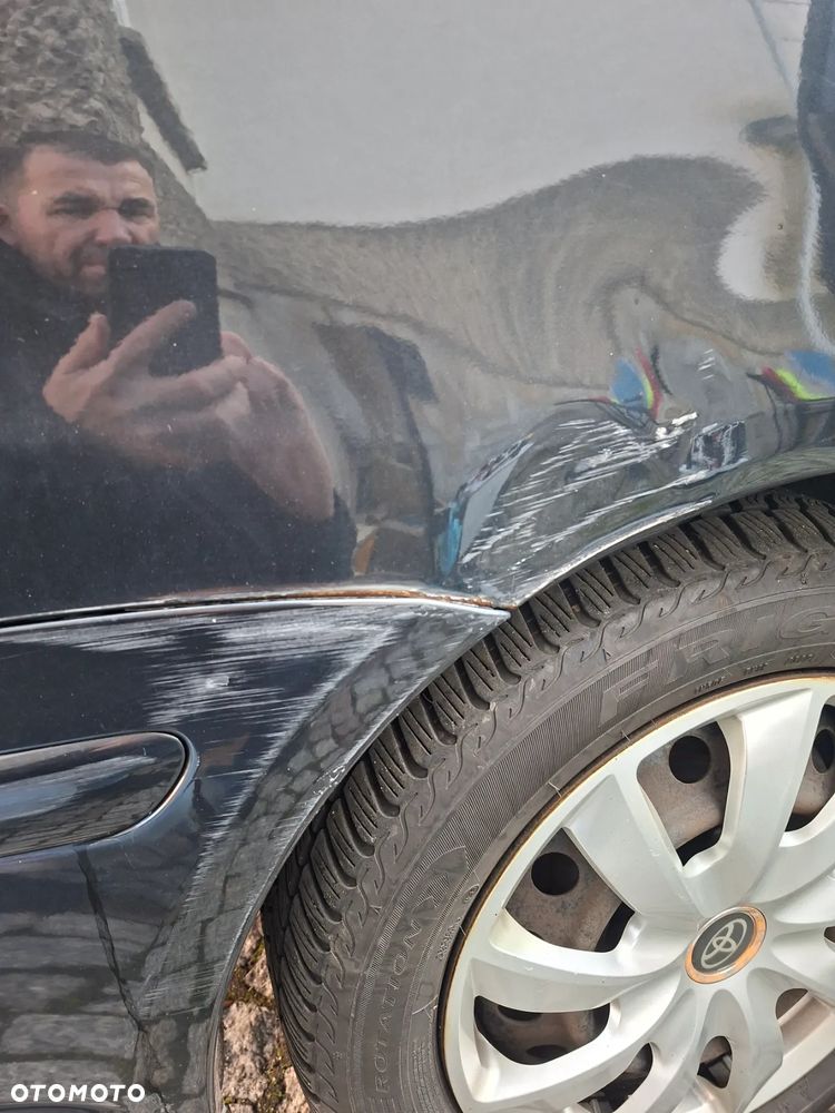 Toyota Avensis 2.0 VVT-i Executive - 12