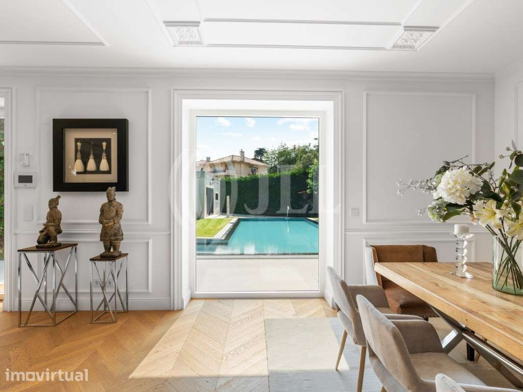 Moradia T4 com jardim e piscina em Cascais - Grande imagem: 2/36