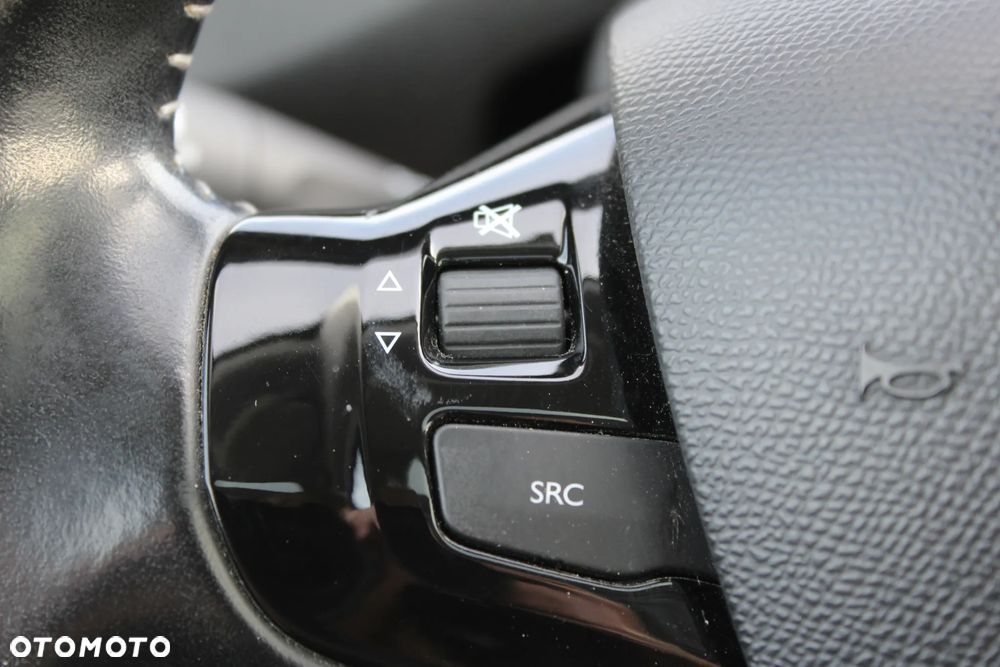 Peugeot 308 e-HDi FAP 115 Stop&Start Business Line Niveau 2 - 17
