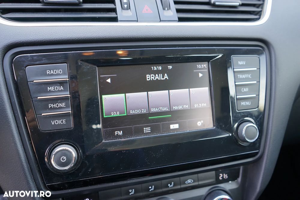 Skoda Octavia 2.0 TDI AMBITION DSG - 15
