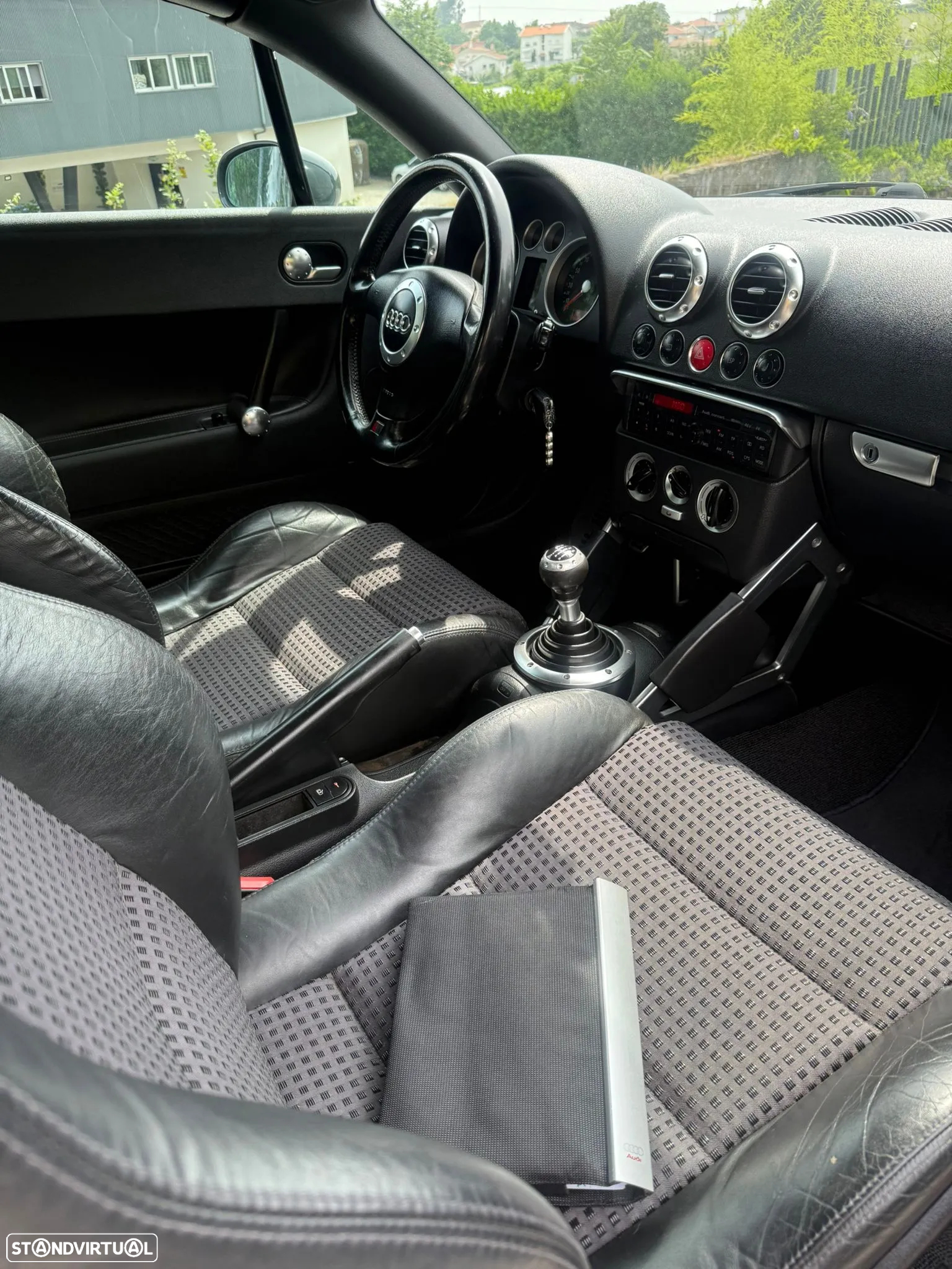 Audi TT Coupé 1.8 T quattro - 36