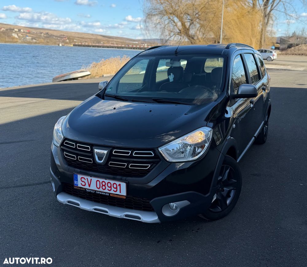 Dacia Lodgy TCe 115 Stepway - 1