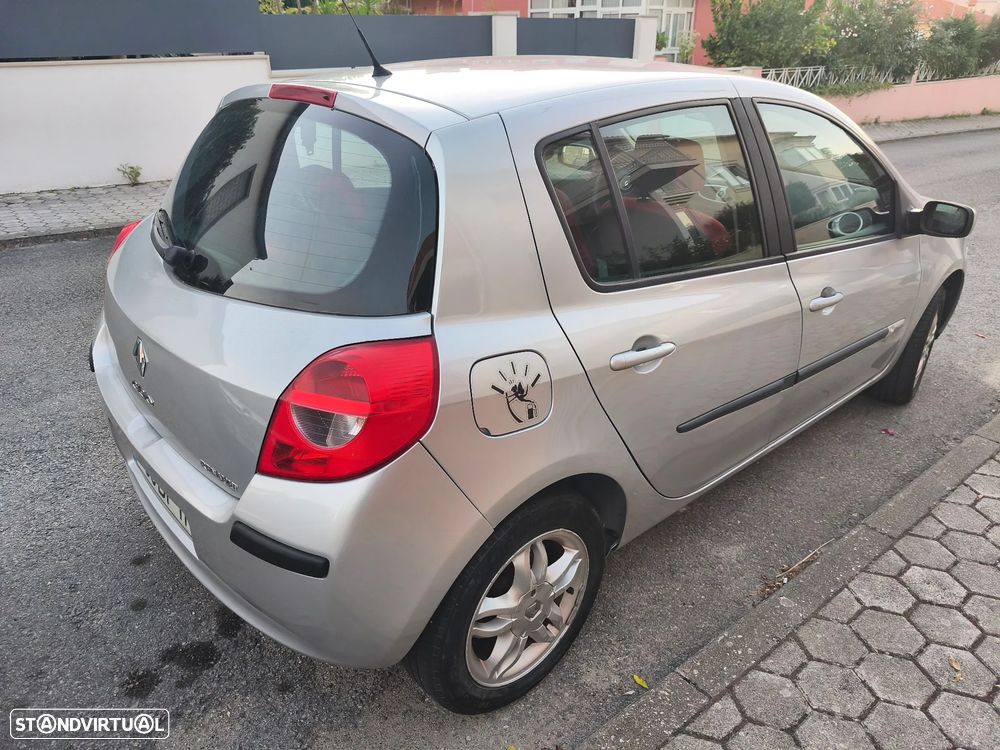 Renault Clio 1.2 16V Rip Curl - 2