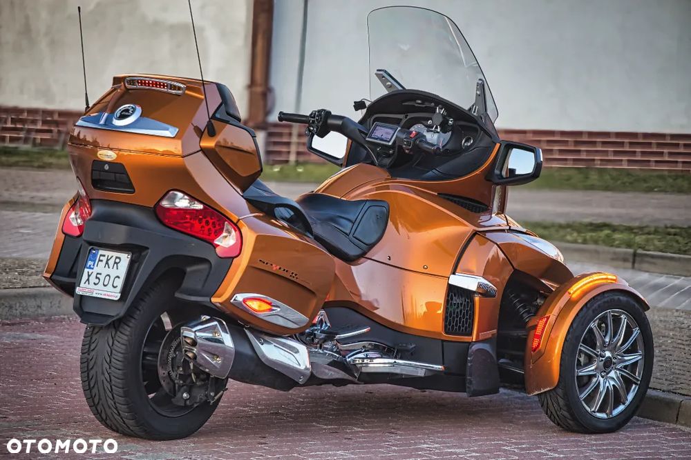 Can-Am Spyder - 6