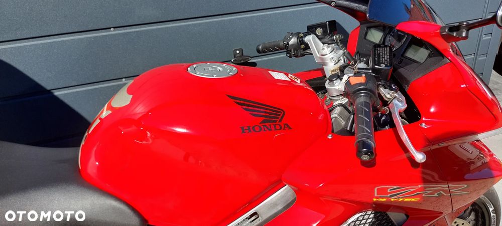 Honda VFR - 36