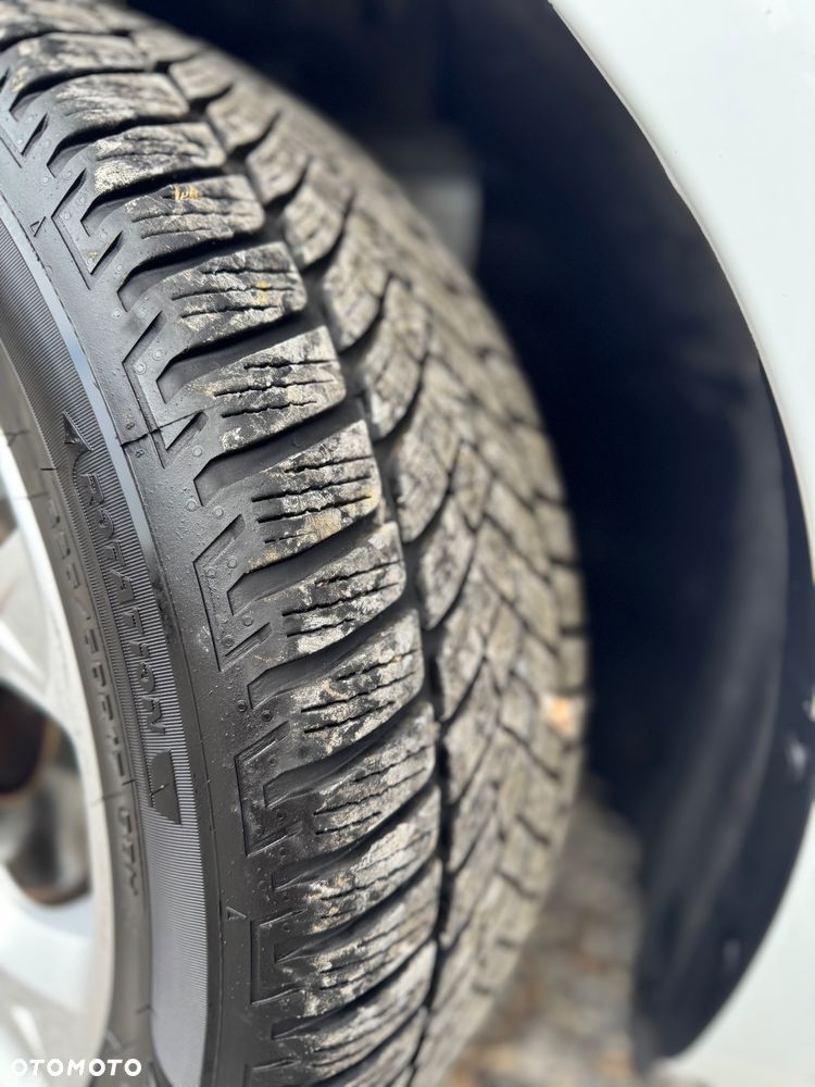 Ford S-Max 2.0 TDCi DPF Titanium X - 31