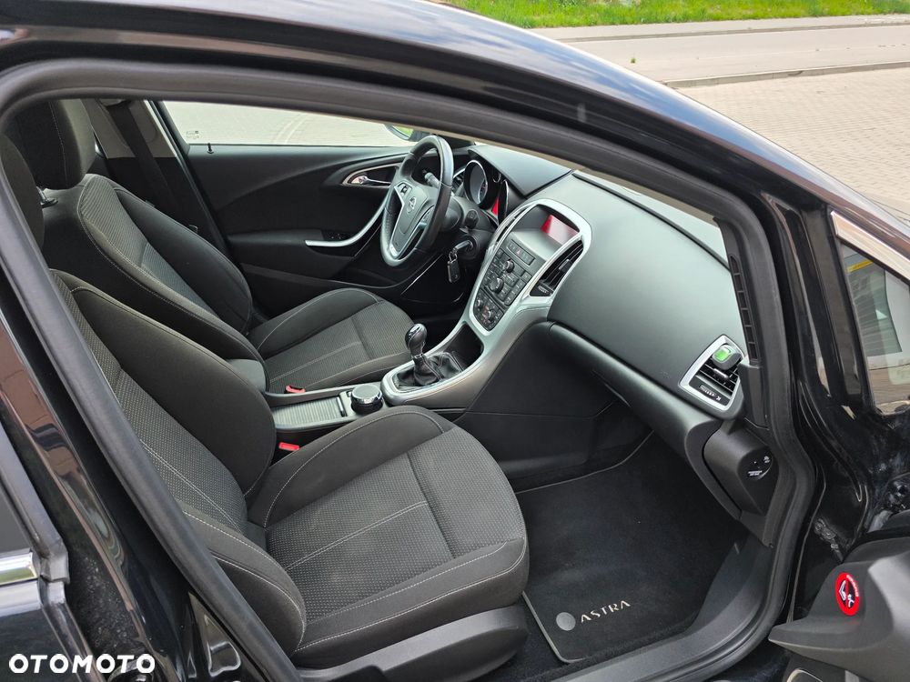 Opel Astra 1.4 Turbo Cosmo - 26