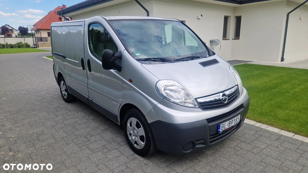 Opel Vivaro - 18