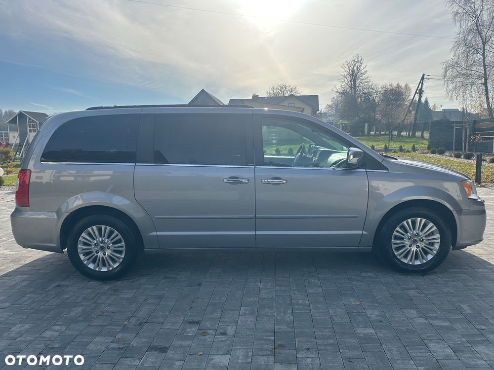 Lancia Voyager 2.8 Multijet 16v Platinum - 28