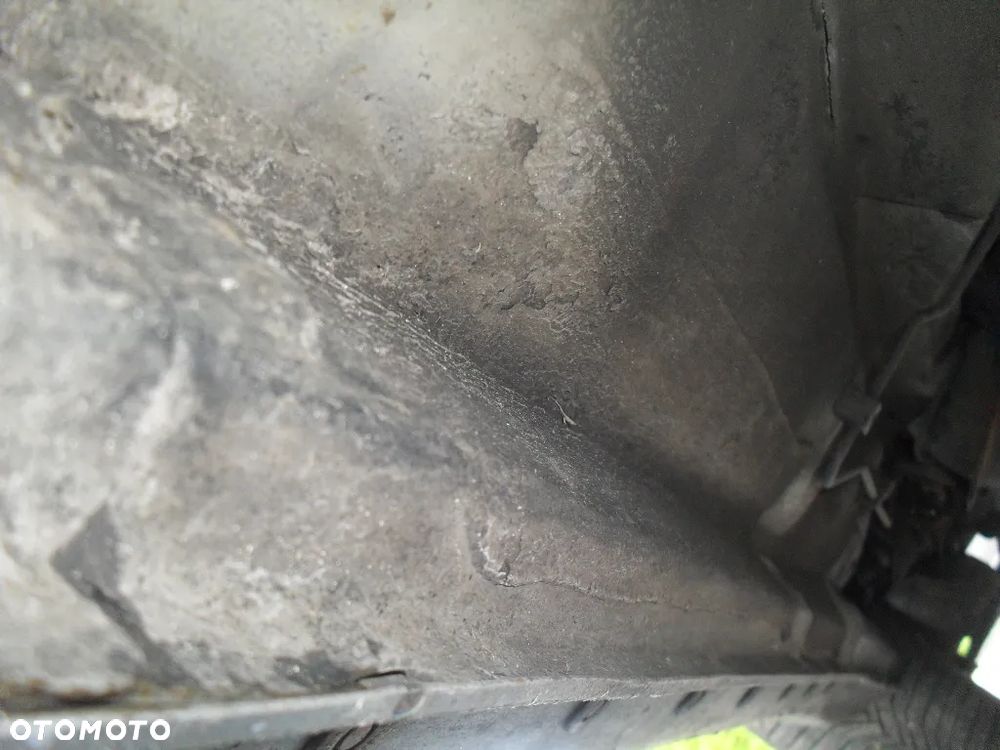 Toyota RAV4 2.0 VVT-i 4x4 - 32