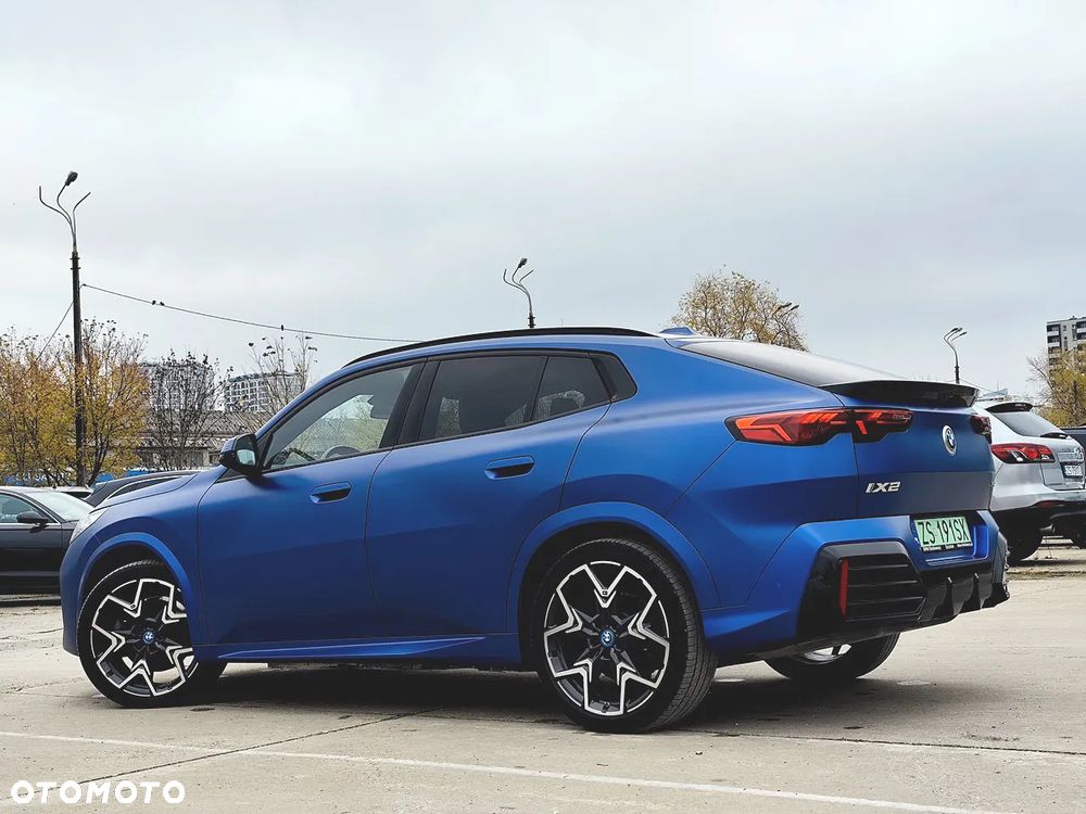 BMW iX2 xDrive30 66.5kWh M Sport Edition - 4