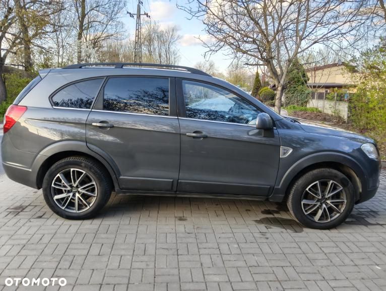 Chevrolet Captiva 2.0 d Base - 3
