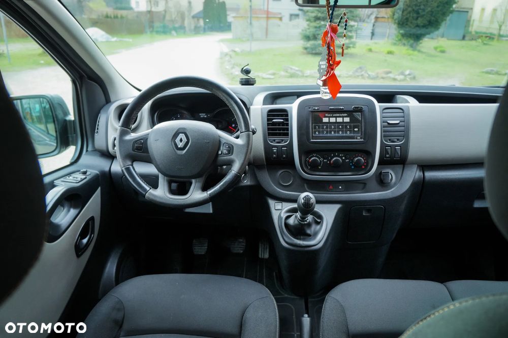 Renault Trafic - 12