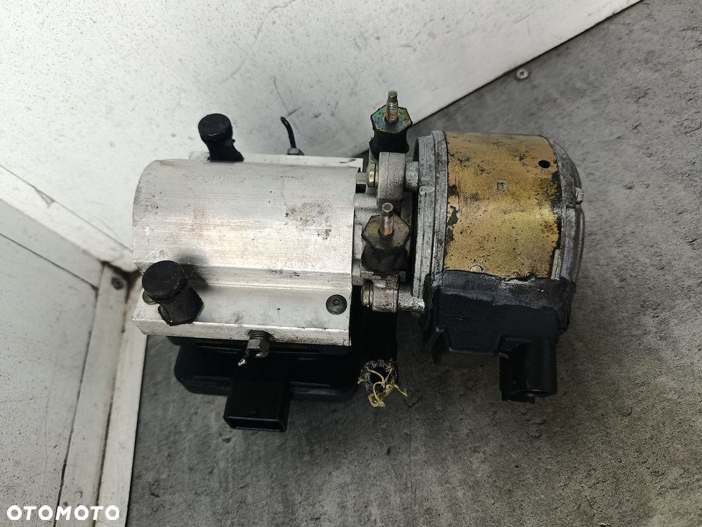POMPA ZAWIESZENIA CITROEN C5 II 5002074  963671388000 GATE  2.0 HDI - 2