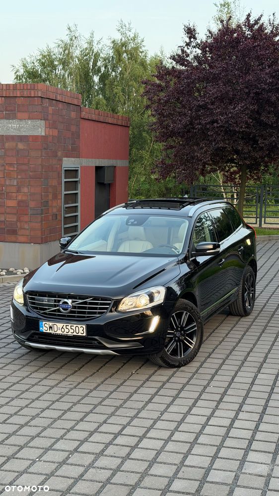 Volvo XC 60 D4 AWD Summum - 1