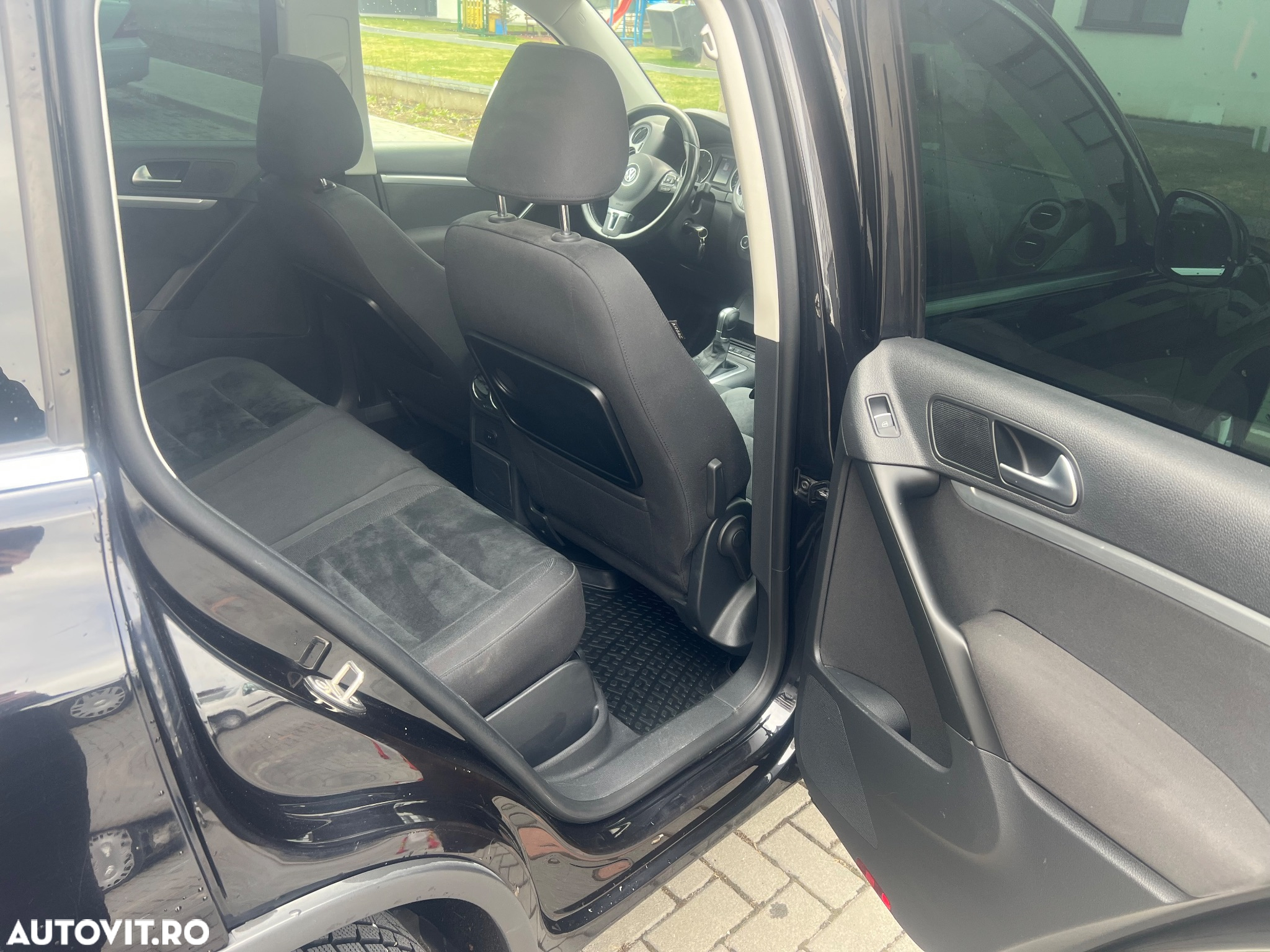 Volkswagen Tiguan 2.0 TDI 4Motion DSG BMT Sport & Style - 11