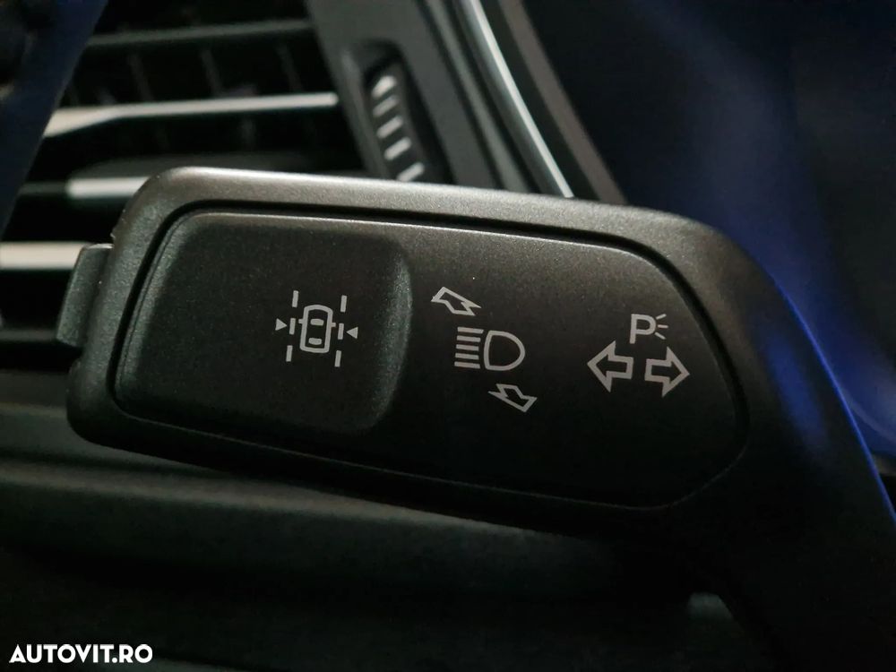 Ford Kuga 2.5 Duratec FHEV 4x4 TITANIUM - 19