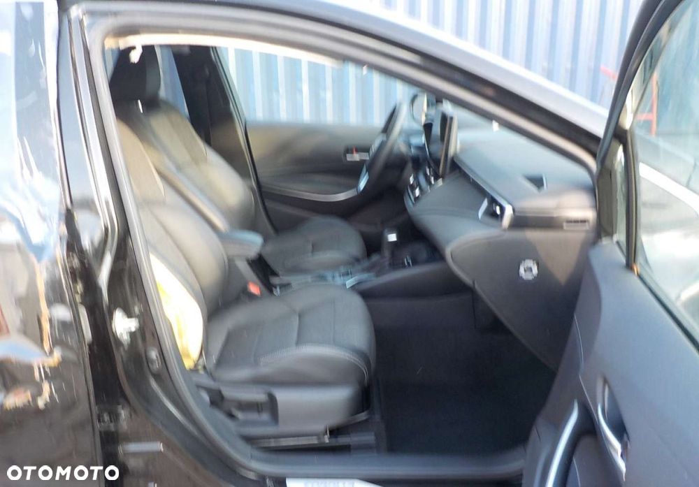 Toyota Corolla - 19
