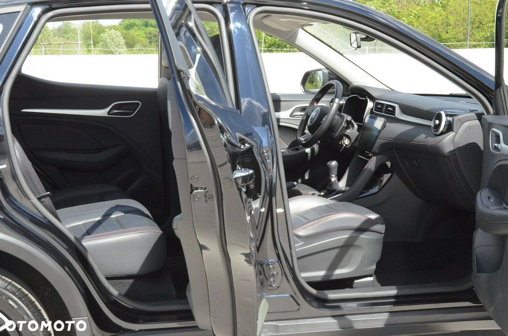 MG ZS 1.5 VTi-Tech Exclusive - 35