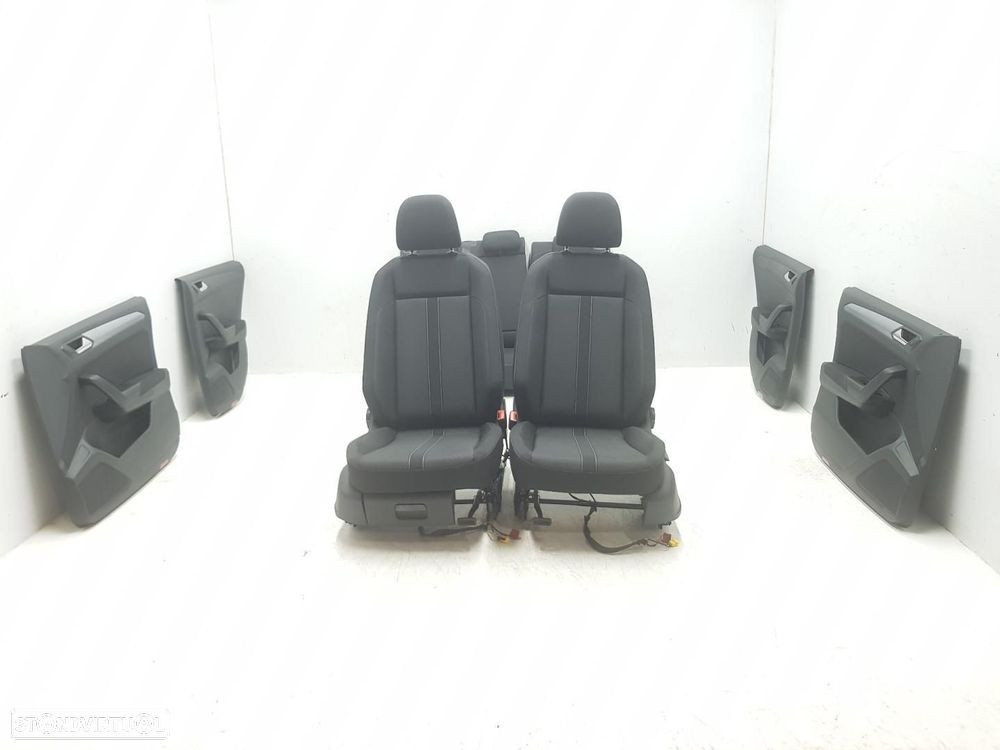 CONJUNTO COMPLETO DE BANCOS VOLKSWAGEN T-ROC D11 - 1