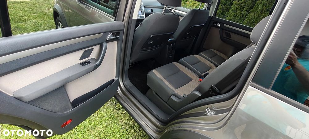 Volkswagen Touran 1.9 TDI DPF Cross - 23