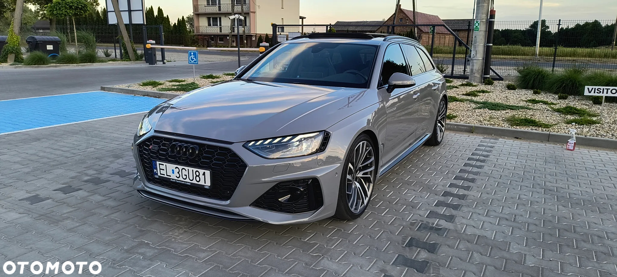 Audi RS4 TFSI Quattro Tiptronic - 25