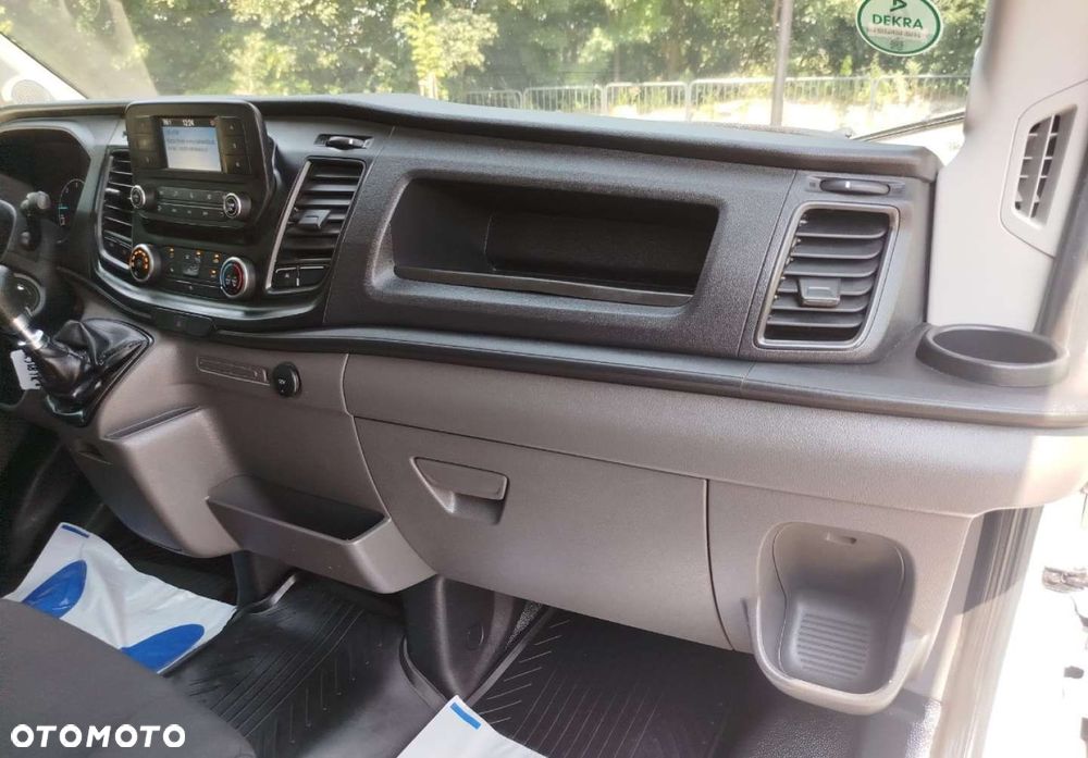 Ford Transit - 22