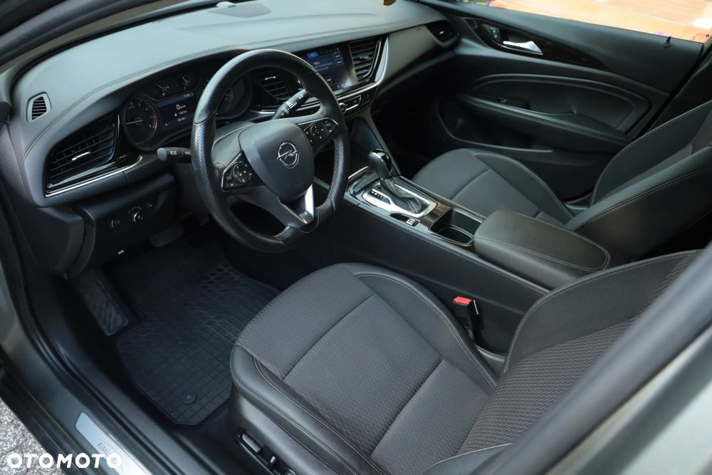 Opel Insignia - 13