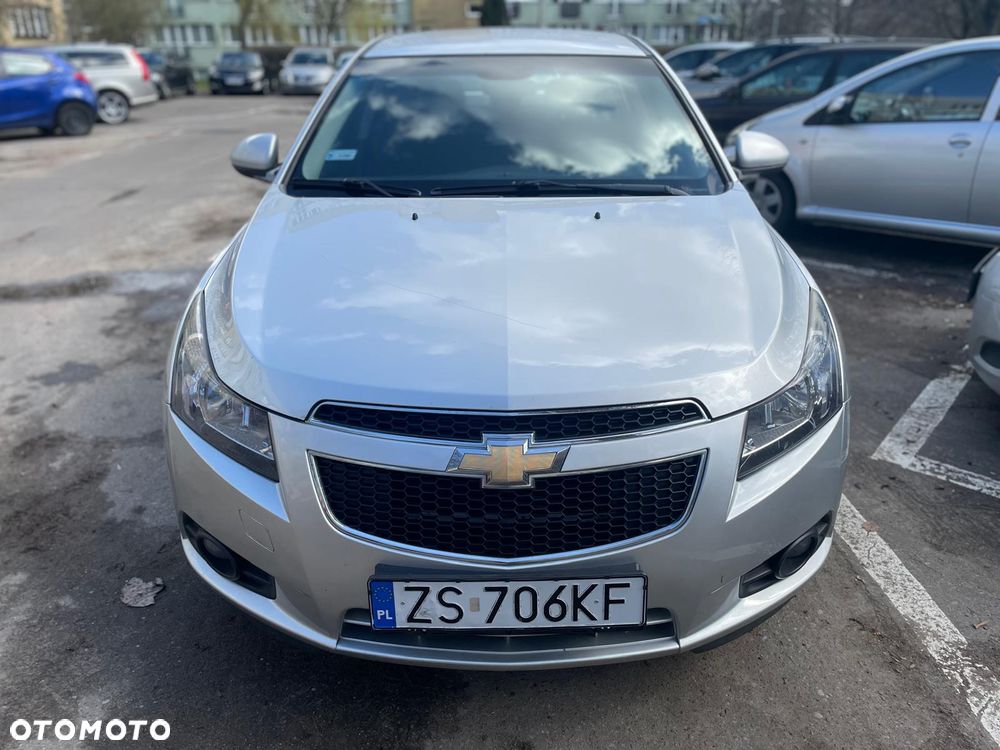 Chevrolet Cruze 1.8 LT - 9