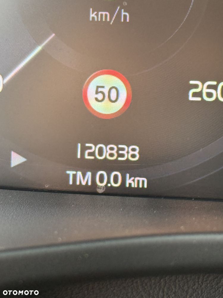 Volvo XC 40 D3 AWD Momentum Pro - 11