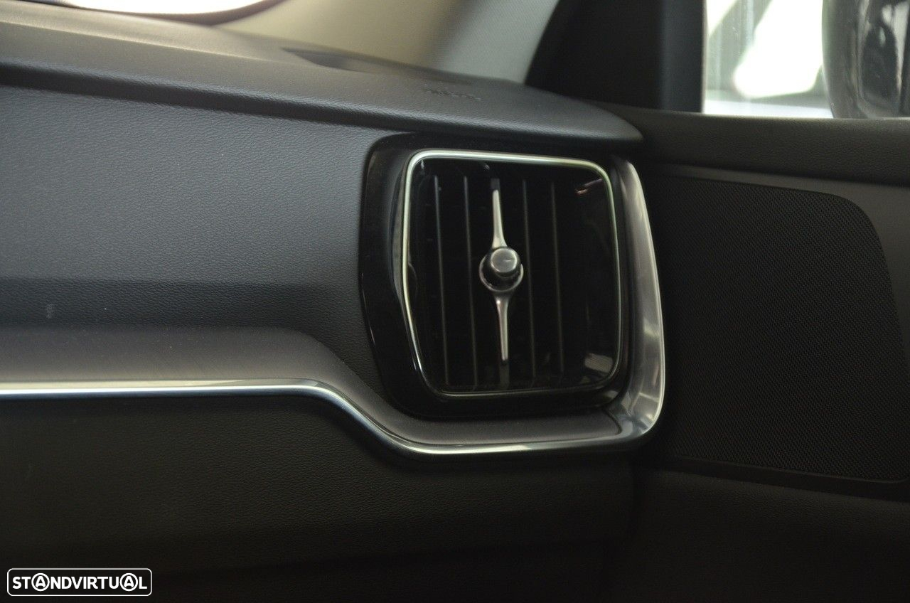 Volvo V60 2.0 T6 AWD TE Core - 20