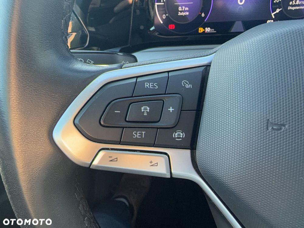 Volkswagen Golf - 16